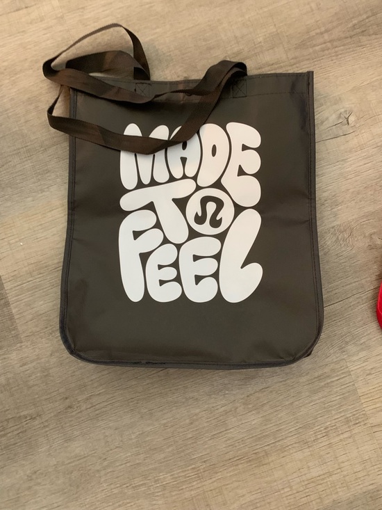 Lululemon Reusable Tote Set - Black, Red, Gray - Picture 2 of 5